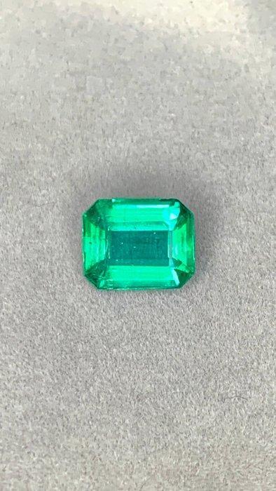1 pcs Groen Smaragd - 1.99 ct - nternational Colored, Handtassen en Accessoires, Edelstenen