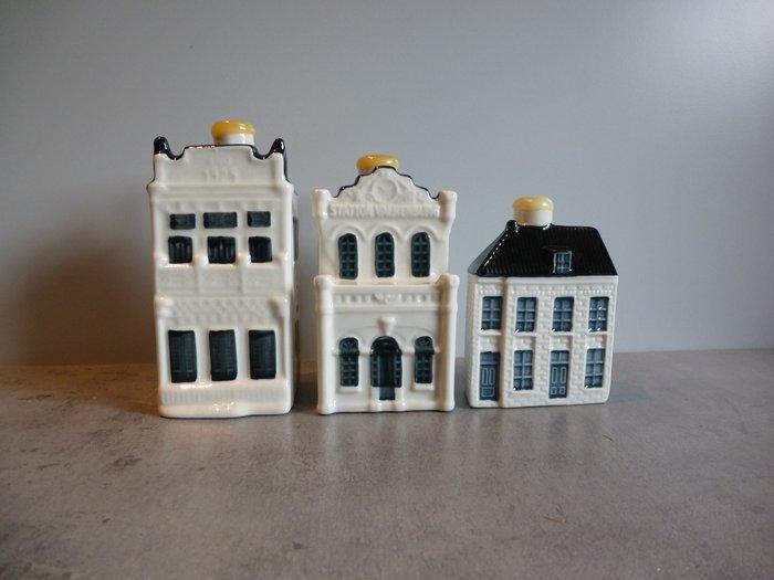 KLM-huisje - Drie KLM/Bols huisjes nr 103, 104 en 106 met, Antiek en Kunst, Antiek | Wandborden en Tegels