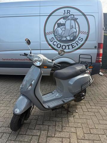 Scooter A-klasse (Geen Rijbewijs Nodig!) beschikbaar voor biedingen