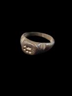 Oud-Romeins Brons, Very Interesting , 2 person Ring  (Zonder