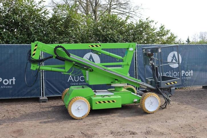 Veiling: Knikarmhoogwerker Niftylift HR 12 DE Diesel 12.2m 2, Zakelijke goederen, Machines en Bouw | Liften, Steigers en Ladders