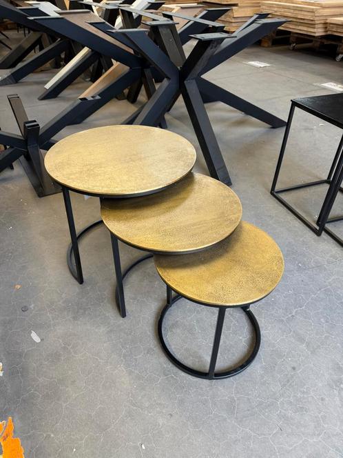 Joanna, set van 3 bijzettafels (nieuw, outlet), Huis en Inrichting, Tafels | Bijzettafels, Nieuw