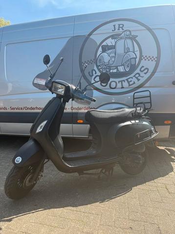 Scooter A-Klasse (Geen Rijbewijs Nodig!) beschikbaar voor biedingen
