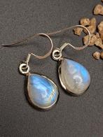 Boucles doreilles à crochet avec pierre de lune, de qualité