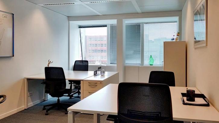 Kantoorruimte voor 5 in EU Commission, Zakelijke goederen, Bedrijfs Onroerend goed