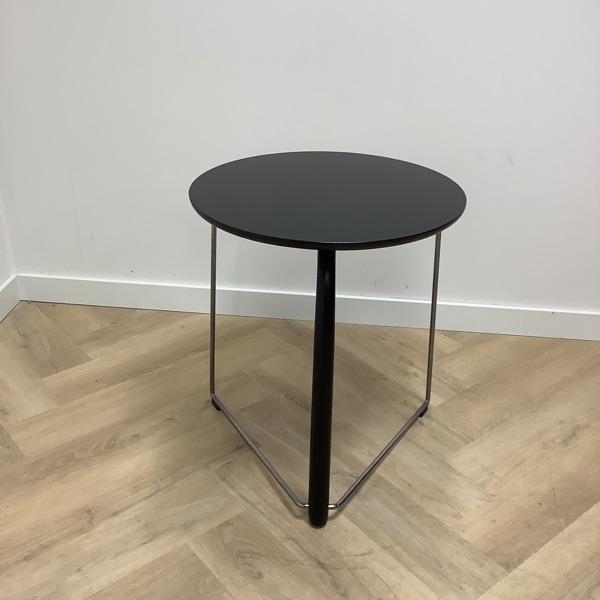 Design Thonet bijzettafel, (hxbxd) 64x55x55cm, donker bruin, Huis en Inrichting, Tafels | Eettafels, Gebruikt, Metaal