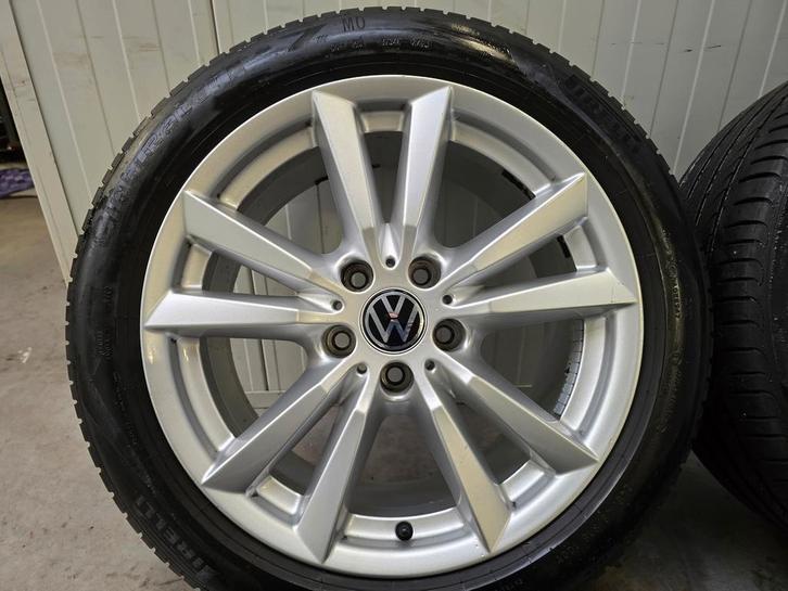 Volkswagen Transporter T5 T6 18 inch zomerbanden Pirelli, Autos : Pièces & Accessoires, Pneus & Jantes, Envoi