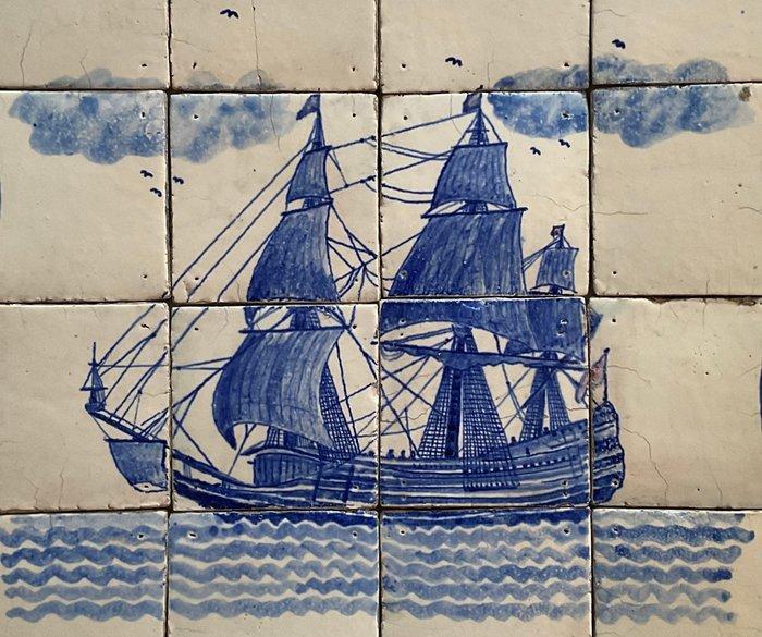 Tegel - VOC schip - 1970-1980 - 16 delig tegeltableau, Antiquités & Art, Antiquités | Verre & Cristal