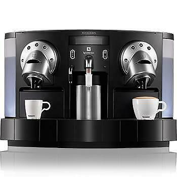 Nespresso Gemini CS220 Professional Refurbished, Elektronische apparatuur, Koffiezetapparaten, 10 kopjes of meer, Zo goed als nieuw