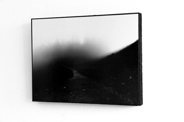 Rouzbeh Tahmassian - The road into darkness - No reserve, Antiek en Kunst, Kunst | Designobjecten