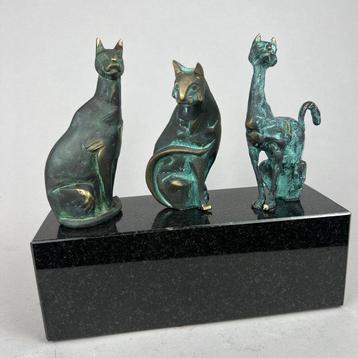 Robert Dyrcz - 3 cats - bronze (5kg)