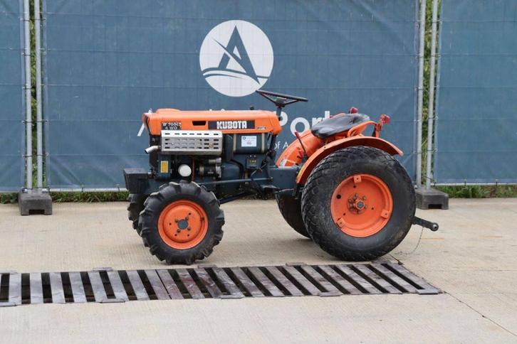 Veiling: Minitractor Kubota B7000 Diesel 16pk (Marge), Zakelijke goederen, Landbouw | Tractoren, Ophalen