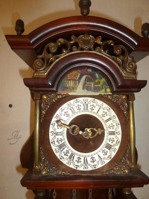 Sallander klok - - Mahonie - 1950-1960, Antiek en Kunst, Antiek | Klokken