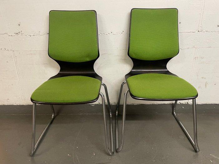 Flototto - Elmar Flototto - Chaise empilable (2) - Bois -, Antiquités & Art, Antiquités | Meubles | Chaises & Canapés