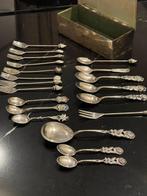 Collectie van memorabilia - vintage en antiek bestek