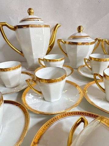 Limoges, Exclusive Porcelaine- “ Couronnes de Laurier et de