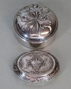 Art Nouveau bloemen pillendoosjes (Quitte, Prudent, Parijs