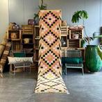 Boeiende gang: Berber Boujad gangloper - Marokkaans tapijt -