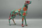 Beeldje - Flower dog - Polyresin