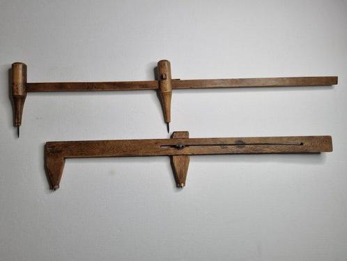 Paire de trusquins anciens, outils de traçage réglables,, Antiek en Kunst, Curiosa en Brocante
