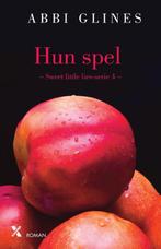 Hun spel / Sweet little lies / 4 9789045221618 Abbi Glines, Boeken, Romans, Verzenden, Zo goed als nieuw, Abbi Glines