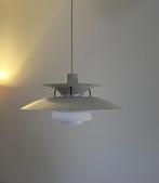 Louis Poulsen - Poul Henningsen - Lamp - PH5 - IJzer -