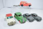 Schuco, Tri-ang 1:43 - Modelauto  (5) - Lot 5 Wind-up models, Antiek en Kunst