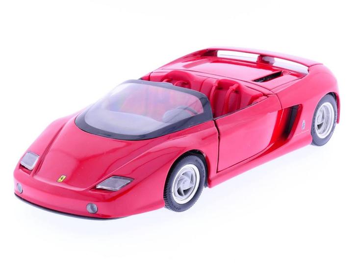 Schaal 1:18 Revell 8659 Ferrari Mythos        Pininfarina..., Hobby en Vrije tijd, Modelauto's | 1:18, Zo goed als nieuw, Revell