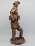 sculptuur, Alpenländische Holzskulptur – Bursche mit