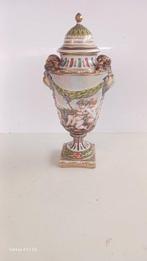 Vaas - capodimonte - Porselein - Pot met deksel