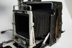 Graflex Pacemaker Crown Graphic + 4 film holders and papers
