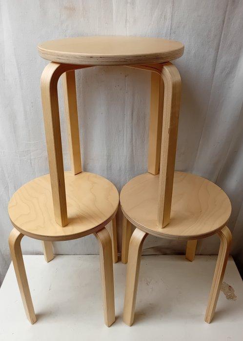 IKEA - Kruk - Frosta - Birch, Multiplex - Drie krukken, 2000, Antiek en Kunst, Antiek | Meubels | Stoelen en Sofa's