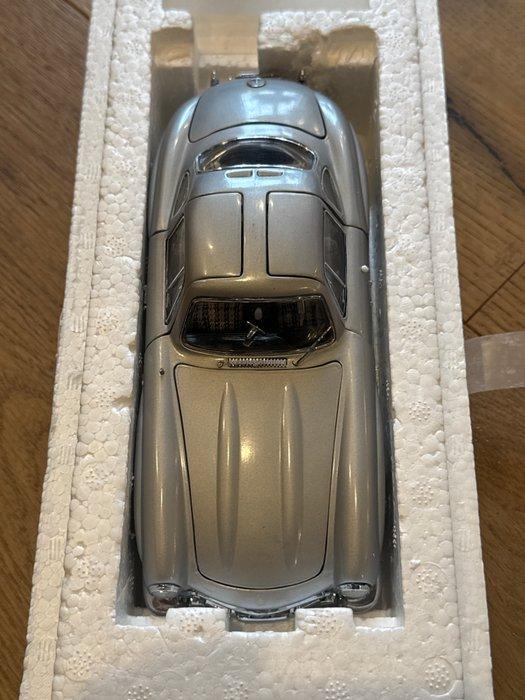 Franklin Mint 1:24 - Modelauto - 1954 Mercedes-Benz 300 SL, Antiek en Kunst, Curiosa en Brocante