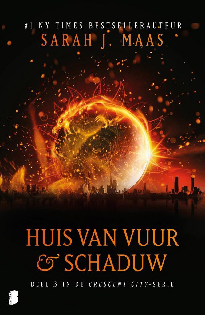 Huis van vuur & schaduw / Crescent City / 3 9789022589700, Boeken, Fantasy, Gelezen, Verzenden