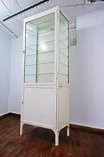 Medical Cabinet - Kabinet - Staal