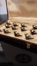 Messensteun (12) - Escargots - Verguld brons - Slakken