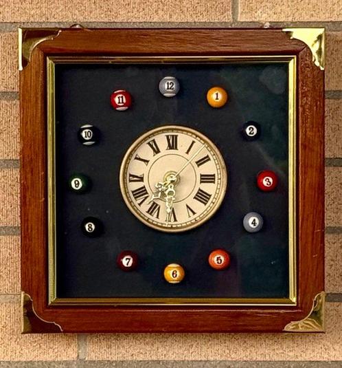 Vintage wandklok Billiards Clock – biljartthema – met, Antiek en Kunst, Curiosa en Brocante