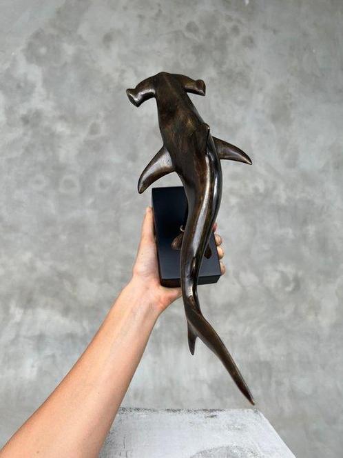 Sculpture, NO RESERVE PRICE - Bronze Hammerhead Shark on a, Antiek en Kunst, Curiosa en Brocante