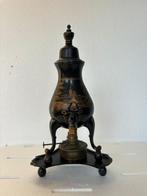 C.Kurz & Co - Aiguière - Vieux robinet en étain peint,