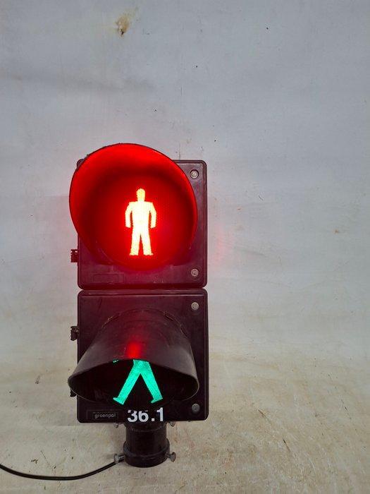 Stoplicht - Plastic - Voetgangers stoplicht, Antiek en Kunst, Antiek | Wandborden en Tegels