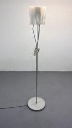 Artemide - Lampadaire - Logico - Opaline, Antiek en Kunst