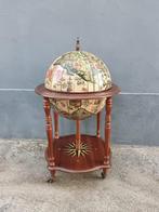 Bar - Hout, pasta - Globevormige bar, lade voor likeuren, Antiek en Kunst, Curiosa en Brocante