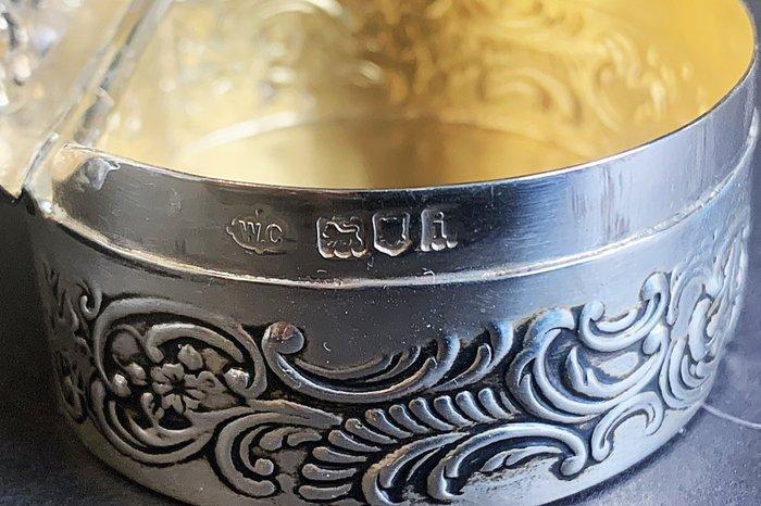 Doos - Zilver - Kist in Engels zilver, Antiek en Kunst, Antiek | Zilver en Goud