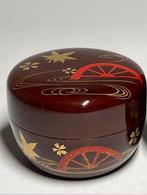 - Natsume - Rood oxenwagenwiel ontwerp met