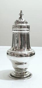 John Delmester, 1760 London - Salière et poivrière -
