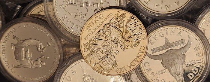 Canada. Extra Set with 35 x Canada Silver Dollars Coins (, Postzegels en Munten, Munten | Europa | Niet-Euromunten