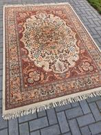 Tapijt - 253 cm - 170 cm - Klassiek perzische stijl, Huis en Inrichting, Nieuw