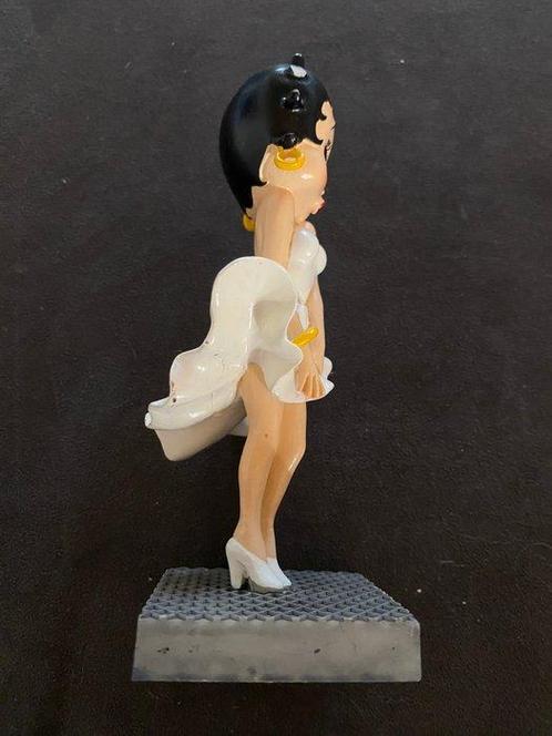 Merchandise figuur - Hars - 2000-2010, Cd's en Dvd's, Dvd's | Tekenfilms en Animatie