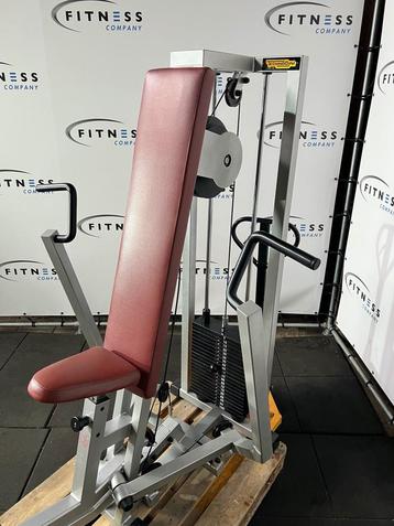 Technogym Isotonic Chest Press beschikbaar voor biedingen