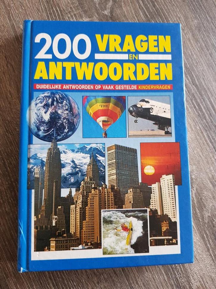 200 vragen en antwoorden - duidelijke antw.op vaak gest., Boeken, Overige Boeken, Zo goed als nieuw, Verzenden